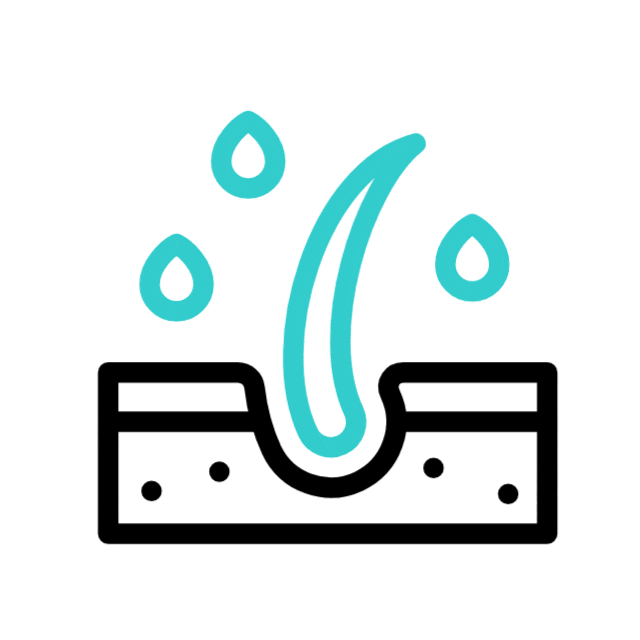 Kvinna vårdar sina clip-in extensions av äkta hår